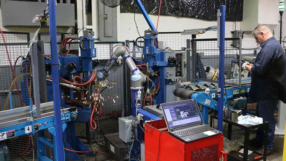 installing-the-ur5-cobot-to-tend-the-resistive-welders